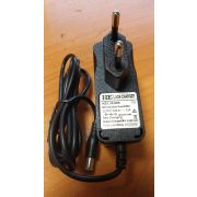 Зарядное устройство HB-084050 для тележек CW 8,4V/0,5A (Charger) горизонтальное